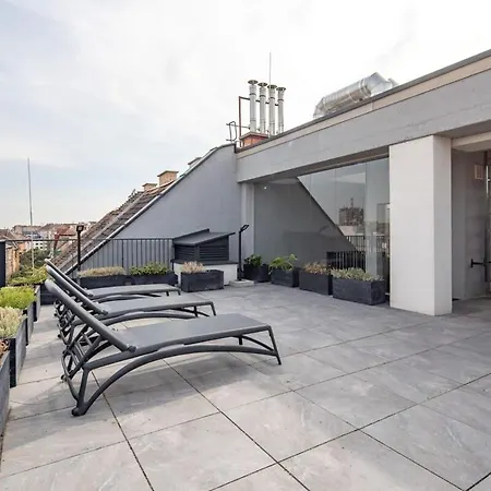 Rooftop Access - Balcony - Relaxing Sleep Apartman
